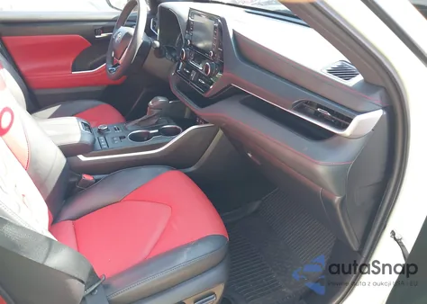 2022 Toyota Highlander Xse z USA, uszkodzony, nr VIN 5TDLZRBH3NS242439